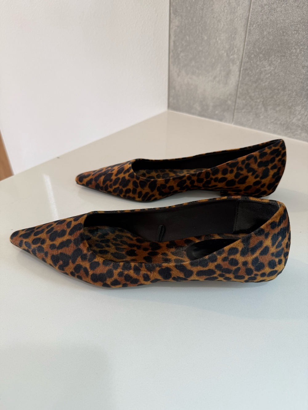 Zara Leopard Print Pointed Ballet Flats - Picture 2 of 9